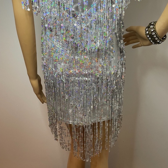 Vintage gatsby silver iridescent sequin fringe mini dress with sequin v neck! - Picture 12 of 15